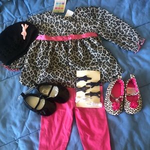 Girl Outfit with Shoes, hair bows and Newborn cap